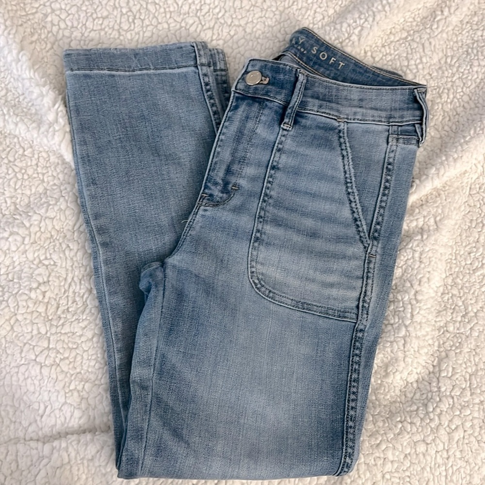WHBM The Everyday Soft Straight Crop jeans